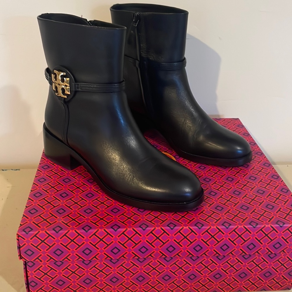 Tory Burch Miller 45MM Bootie-Black size 8 1/2